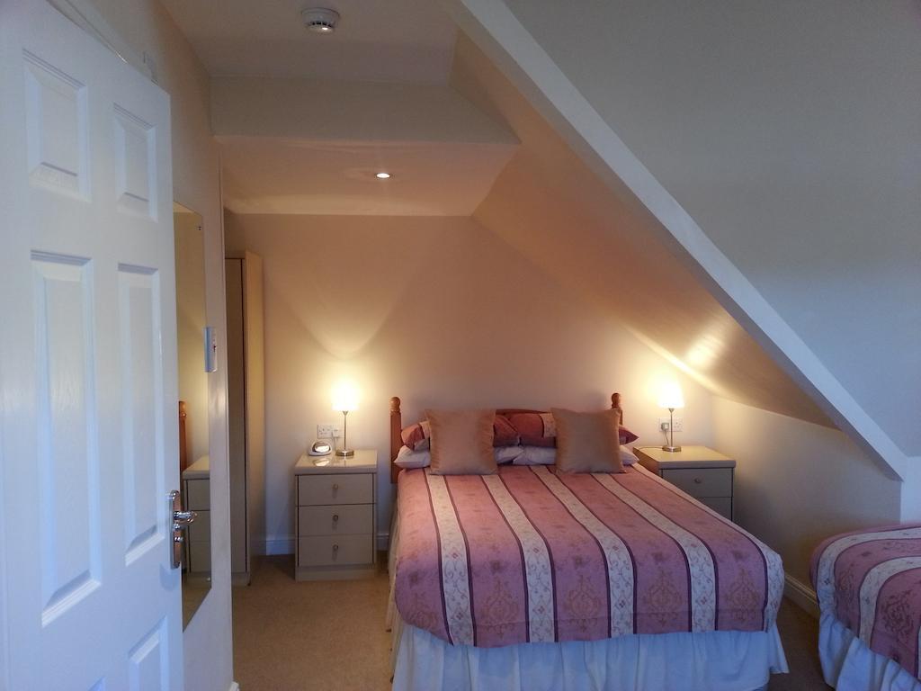 Landguard Lodge Southampton Room photo