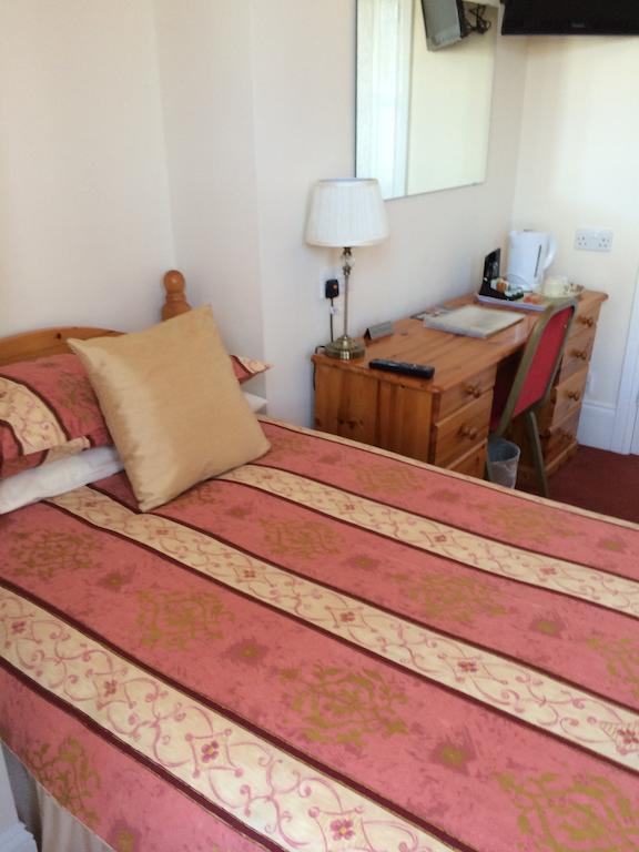 Landguard Lodge Southampton Room photo