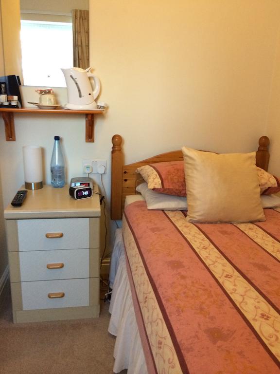 Landguard Lodge Southampton Room photo